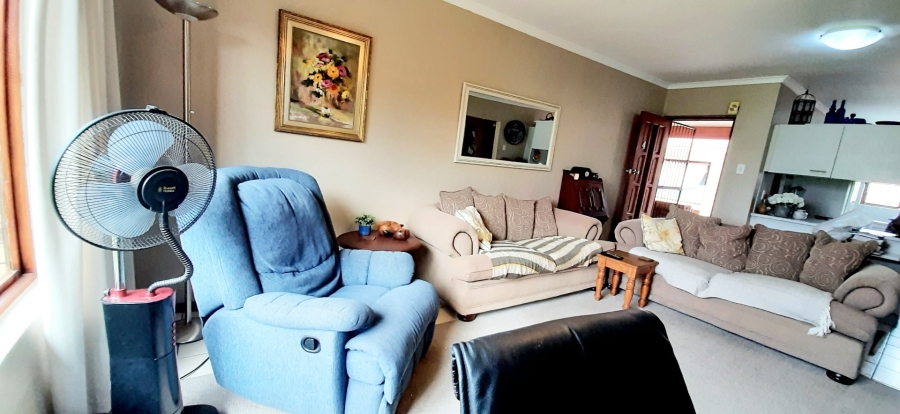 2 Bedroom Property for Sale in George Central Western Cape